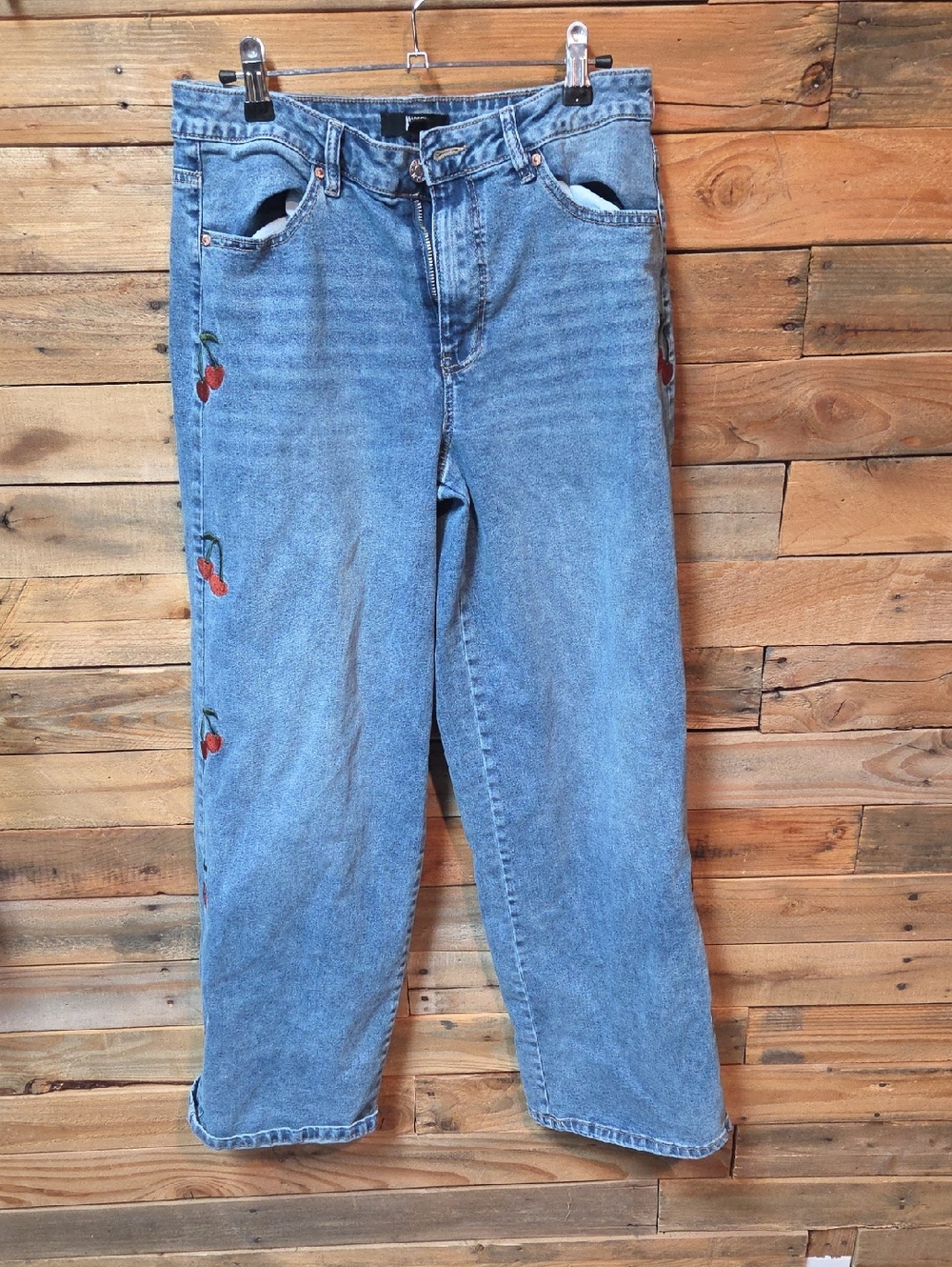 Women's Blue Embroidered Cherry Straight-Leg Jeans